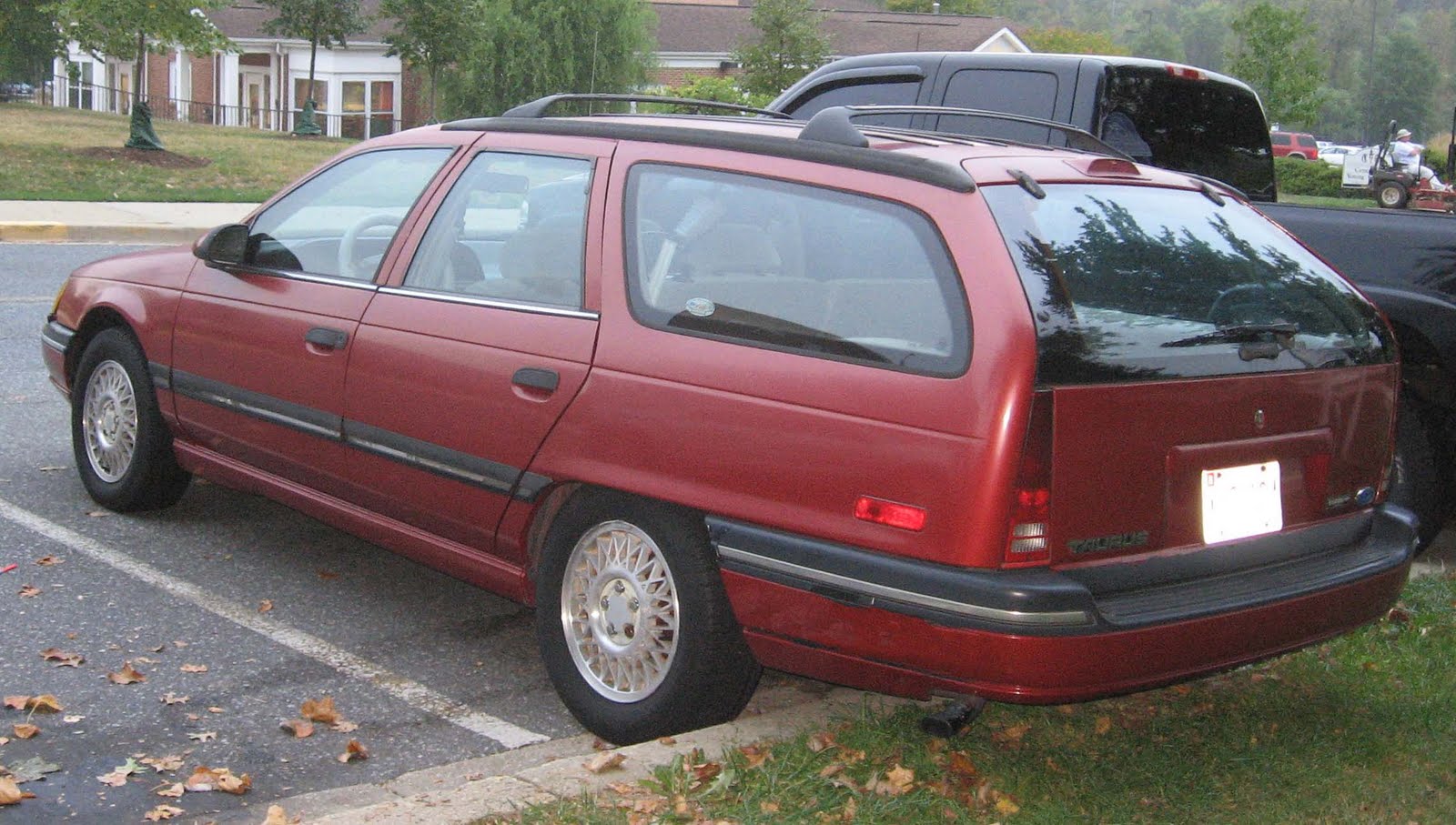 Ford Taurus Station Wagon 3.0 V6 (141 Hp)